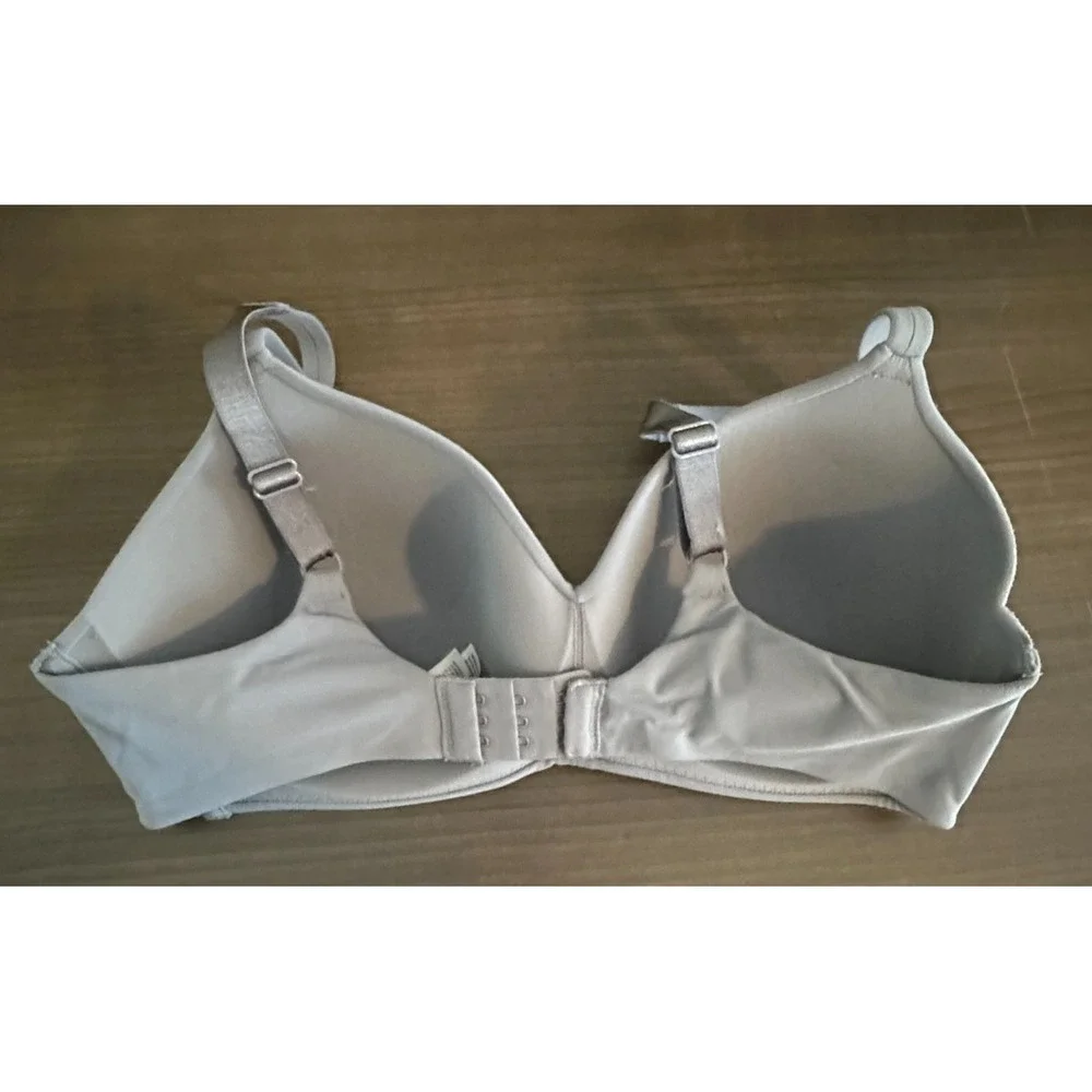 Lot of 2 Wacoal Wire Free T-Shirt Bra 36D Gray Nude Lined Seamless Comfort